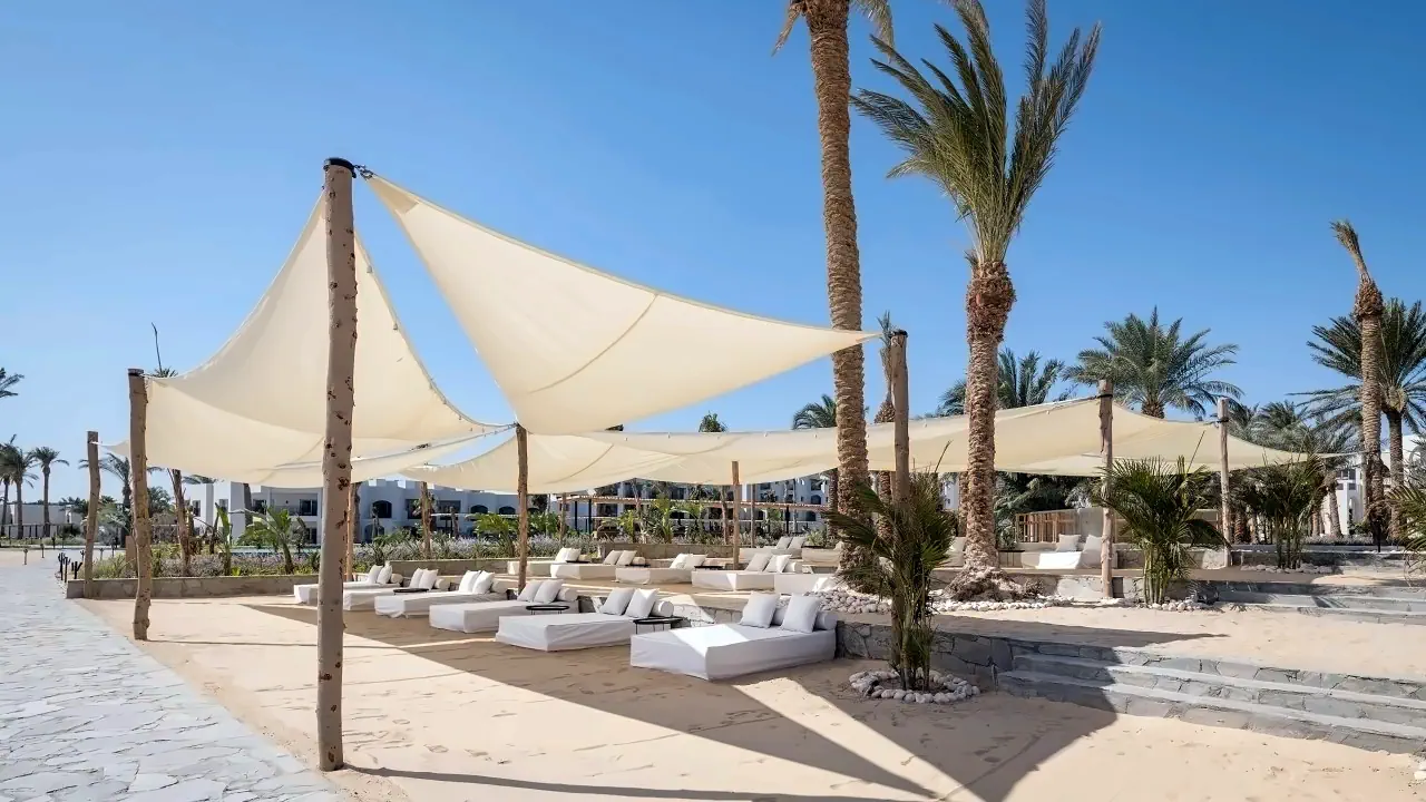 الفندق سيري بيتش ريزورت - الغردقة